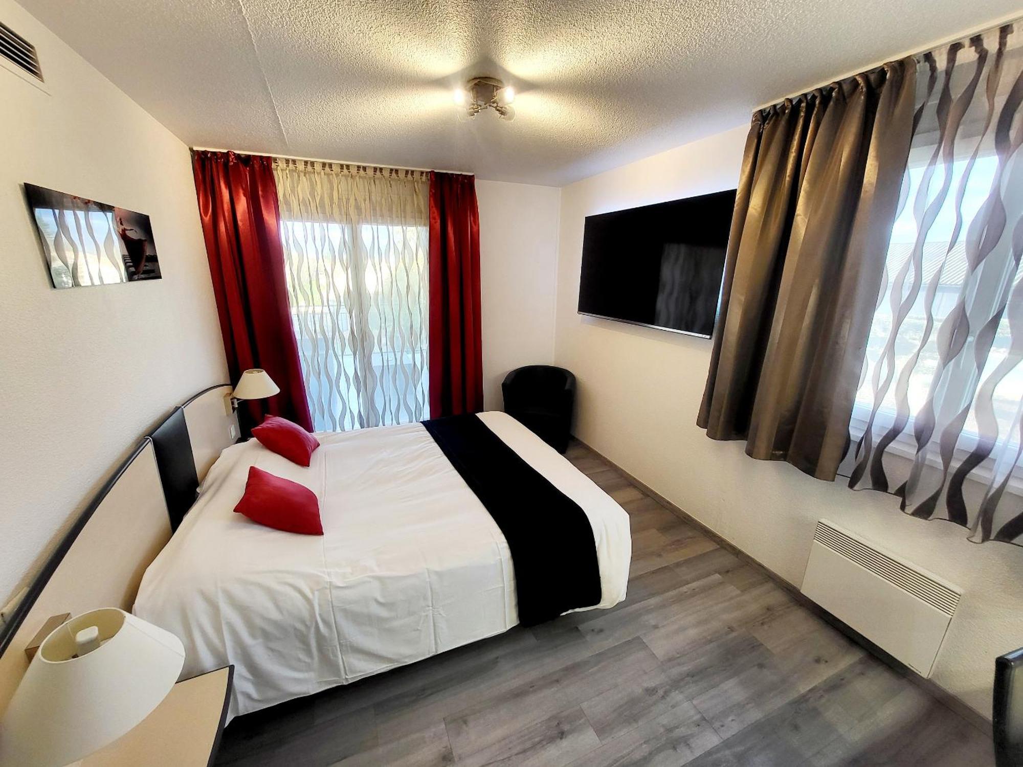 Citotel Hotel Le Capricorne Marmande Exterior photo